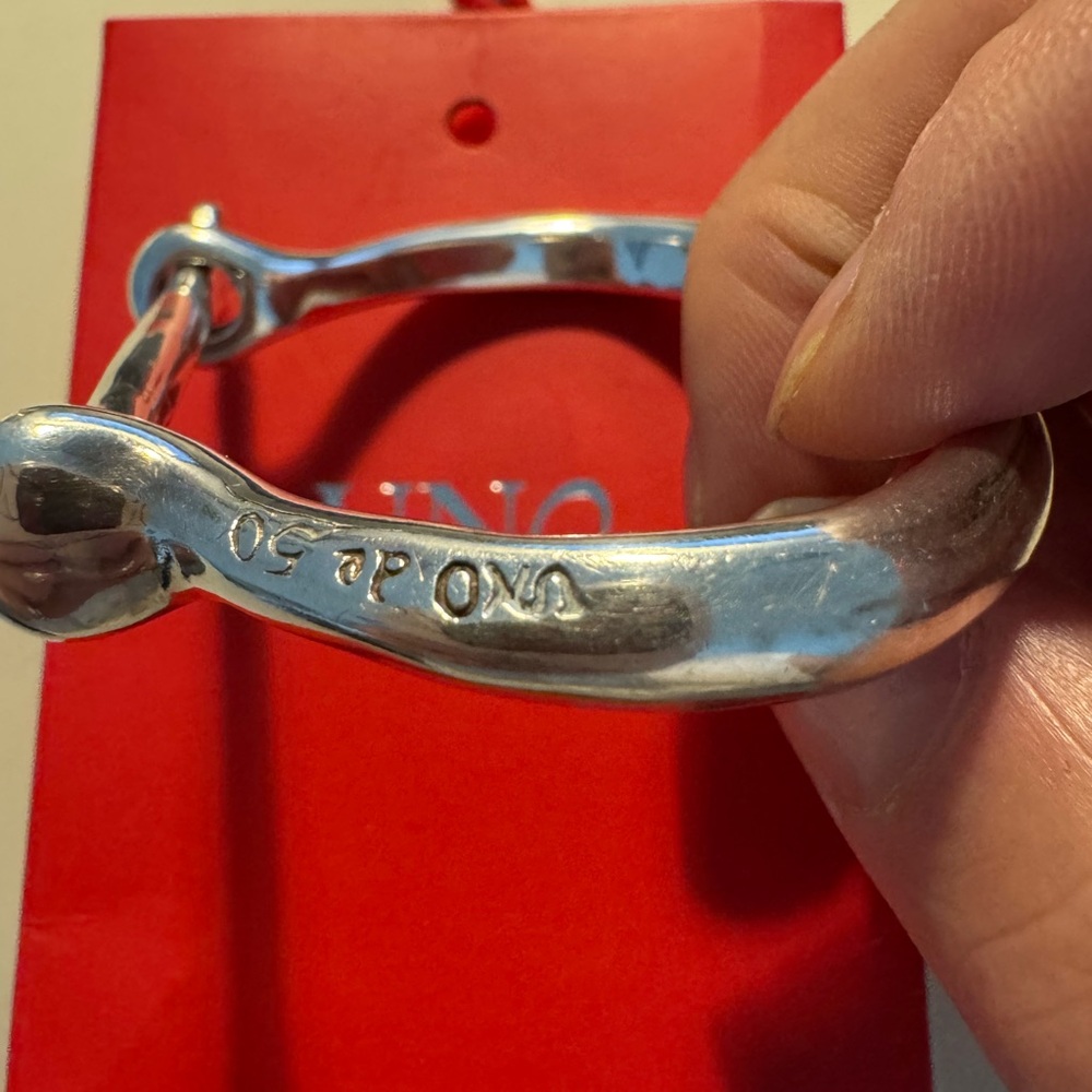 Beautiful Silver Solid Bangle, Like New - image 3